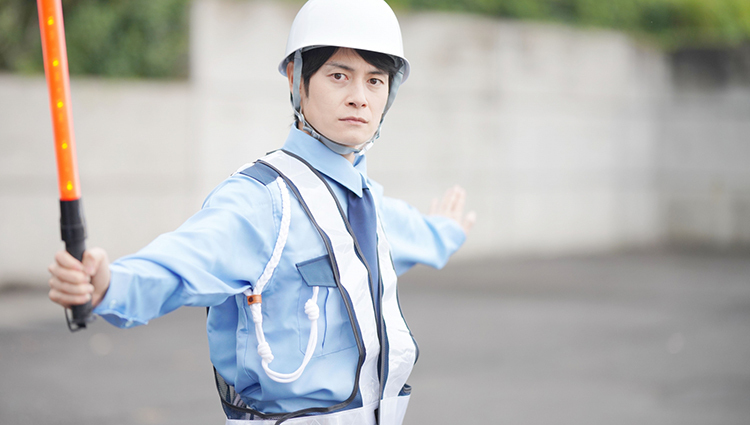【テキトーじゃダメ！】警備会社の制服は法律で決まっている？